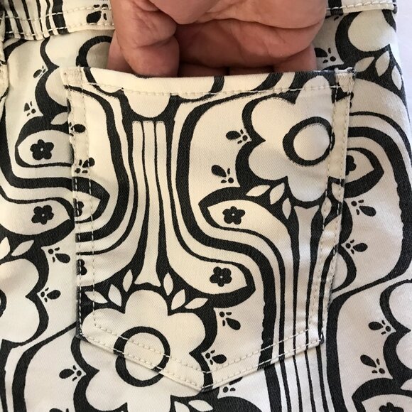 We the Free Penny Pull On Flare Jeans Women 29 Black Floral Mid Rise Pocket Boho - Picture 11 of 15